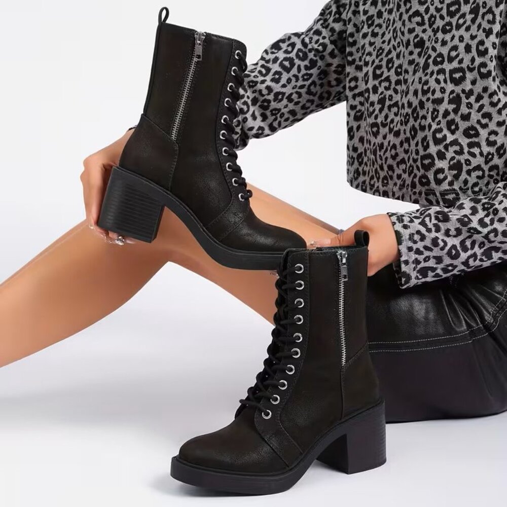 Women's Chunky Block Heel Combat Boots - Lace-Up ankle booties in Black